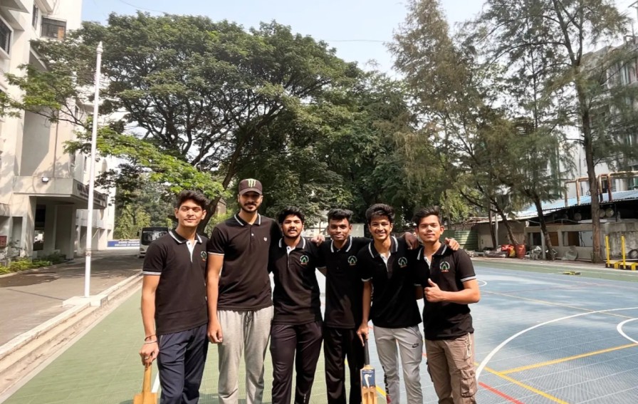 IGSB Boys Cricket Team – Winners at Sadhu Vaswani Institute Tournament